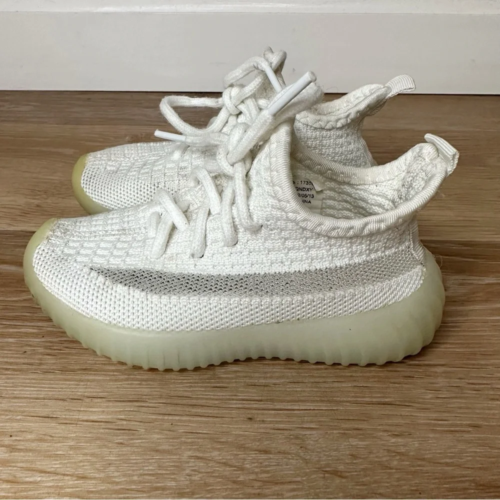 Kids Toddler Unisex Athleisure White Sneakers, Size 7
